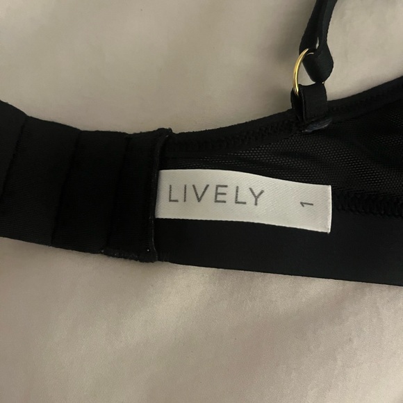 Lively busty bralette - Picture 4 of 6